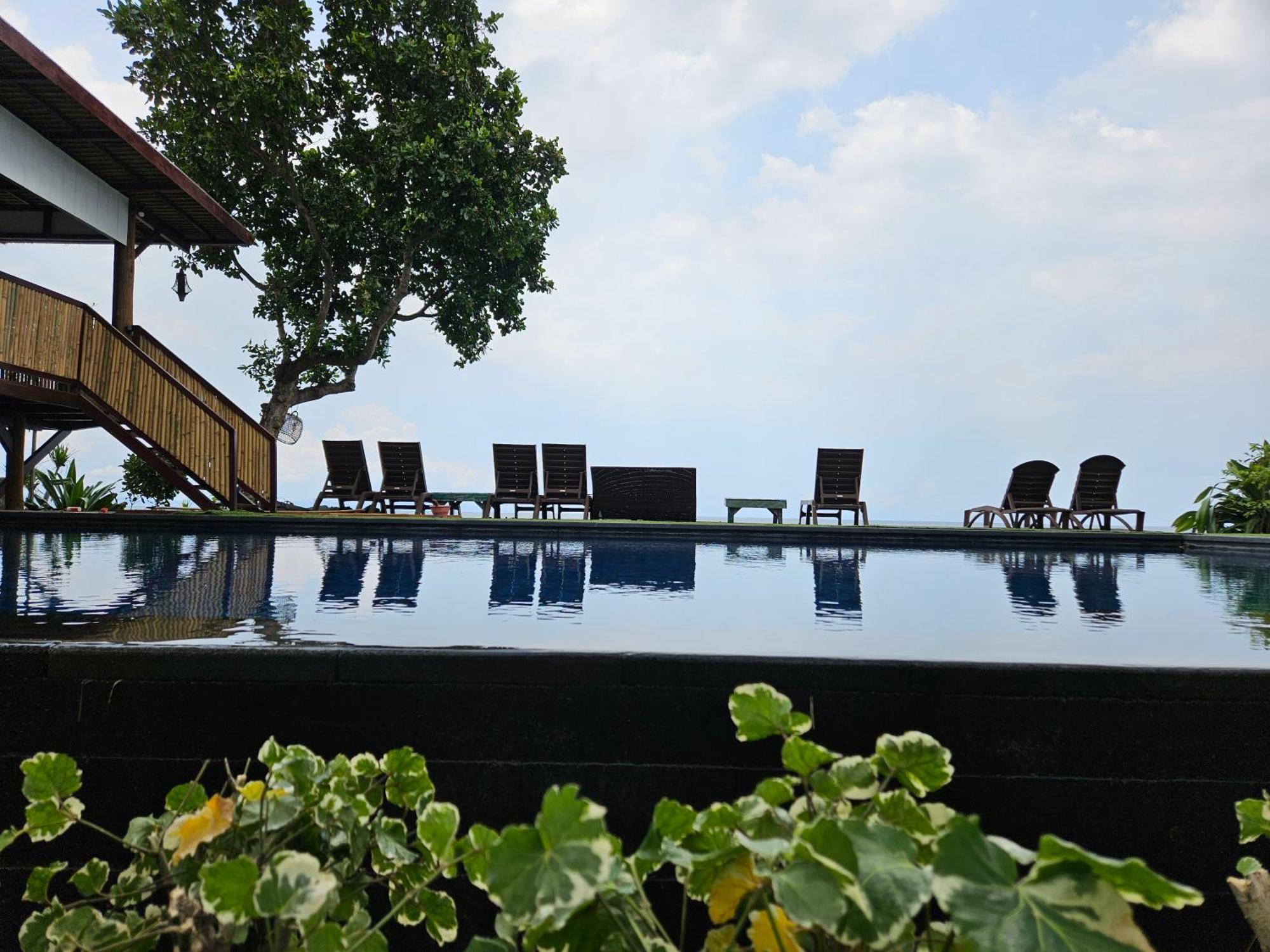 Sunsethouse Lombok Hotell Mangsit Eksteriør bilde