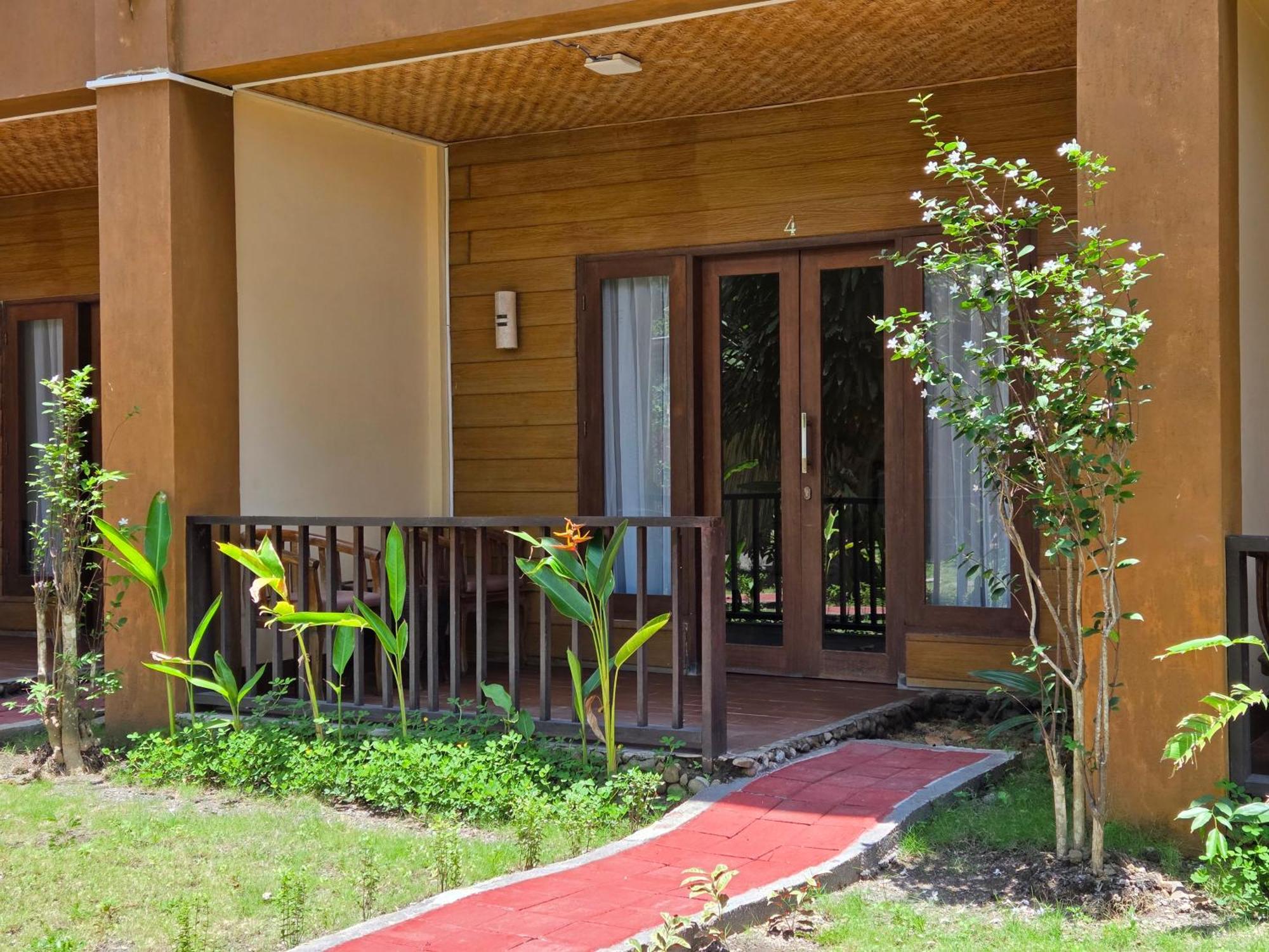 Sunsethouse Lombok Hotell Mangsit Eksteriør bilde
