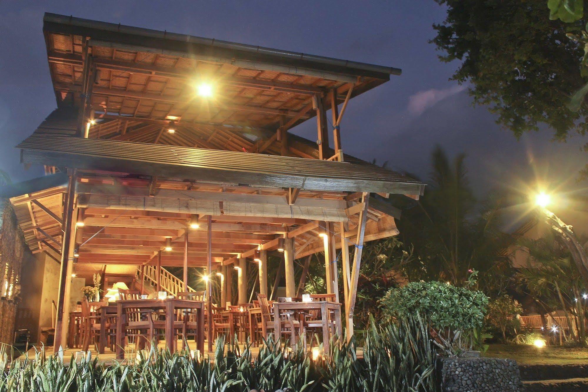 Sunsethouse Lombok Hotell Mangsit Eksteriør bilde