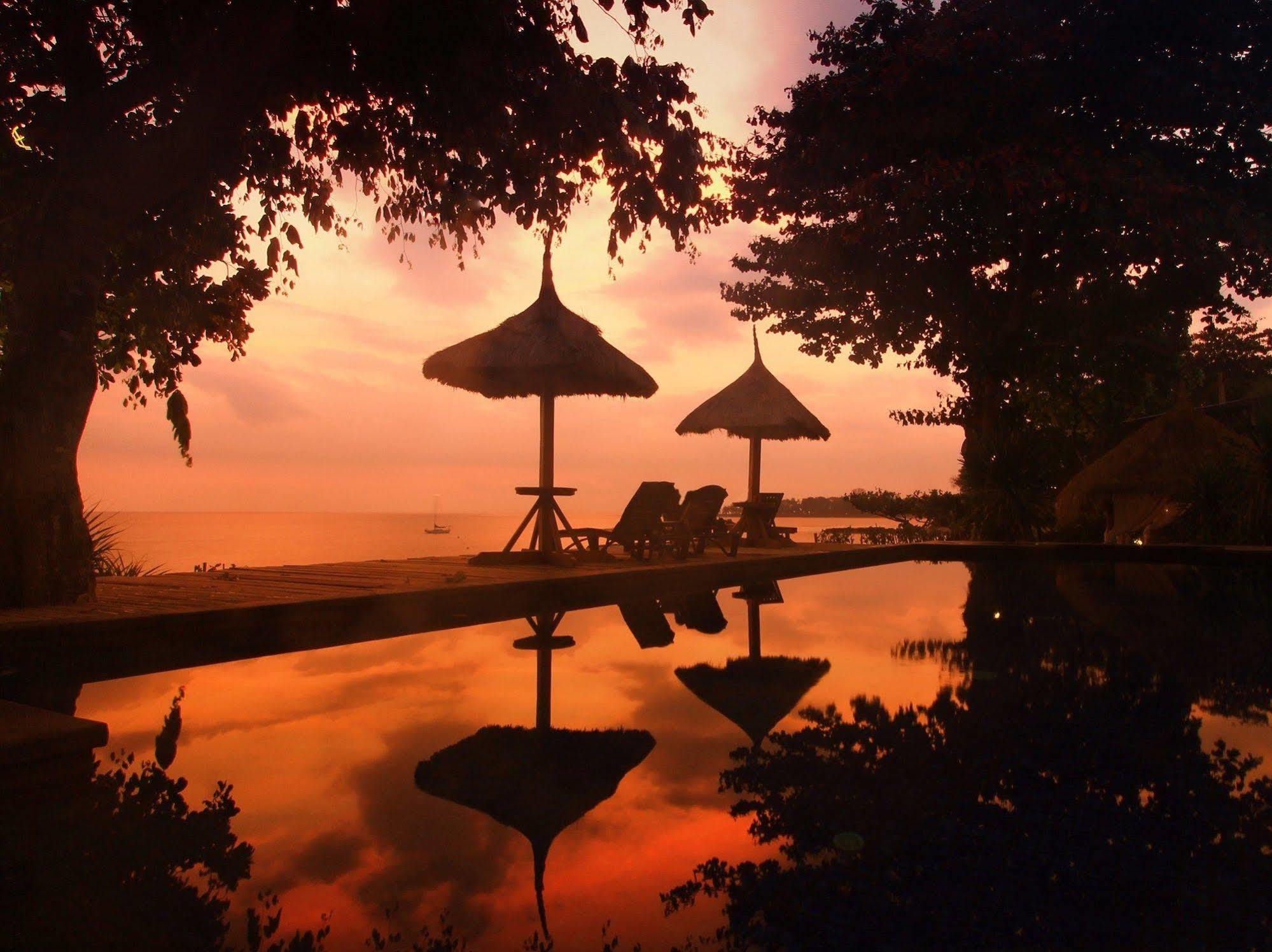 Sunsethouse Lombok Hotell Mangsit Eksteriør bilde